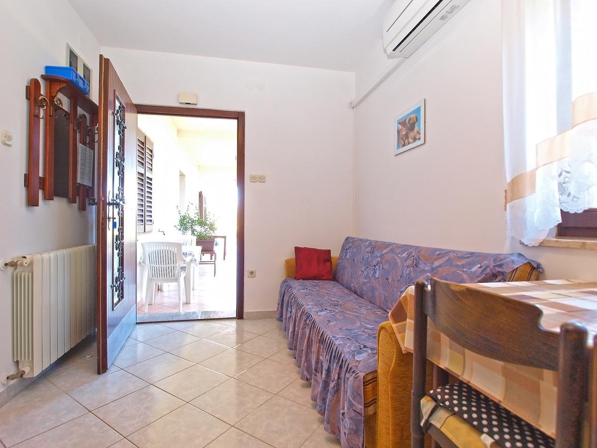 Apartments Blazenka 1270 Πούλα Εξωτερικό φωτογραφία