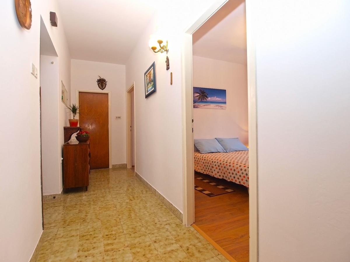 Apartments Blazenka 1270 Πούλα Εξωτερικό φωτογραφία