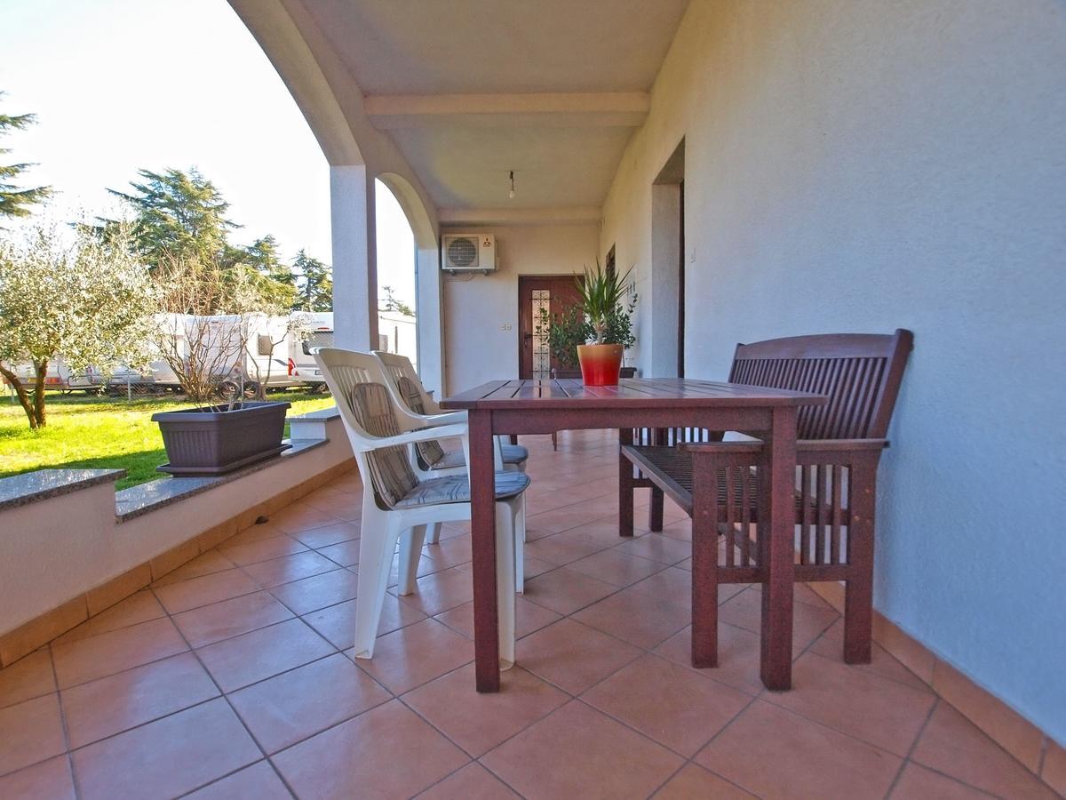 Apartments Blazenka 1270 Πούλα Εξωτερικό φωτογραφία