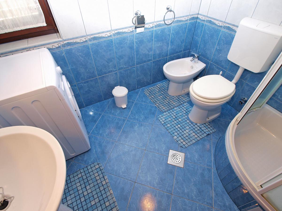 Apartments Blazenka 1270 Πούλα Εξωτερικό φωτογραφία