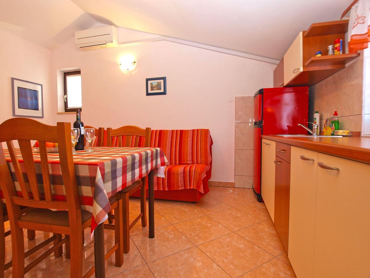 Apartments Blazenka 1270 Πούλα Εξωτερικό φωτογραφία