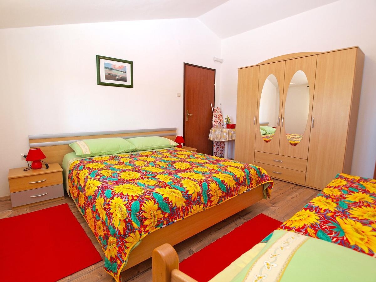 Apartments Blazenka 1270 Πούλα Εξωτερικό φωτογραφία