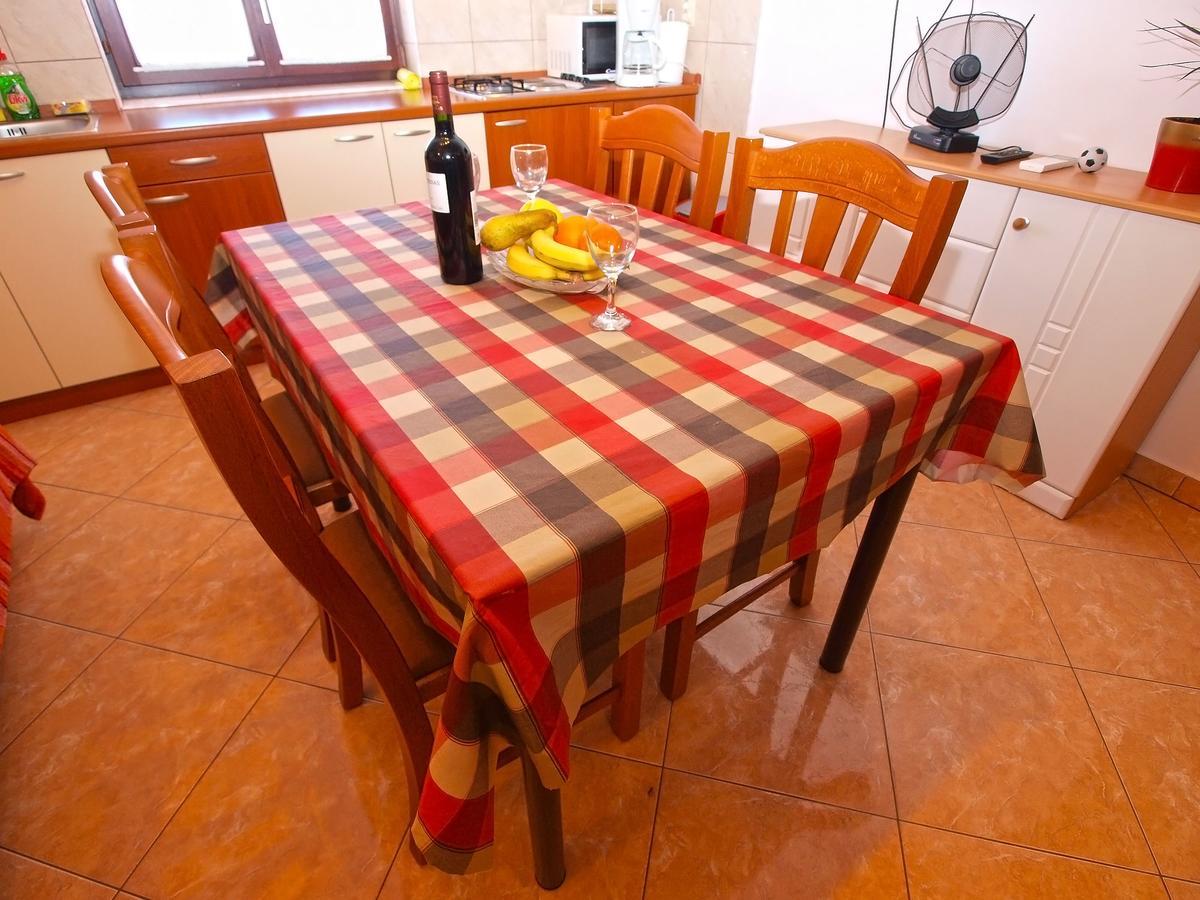 Apartments Blazenka 1270 Πούλα Εξωτερικό φωτογραφία