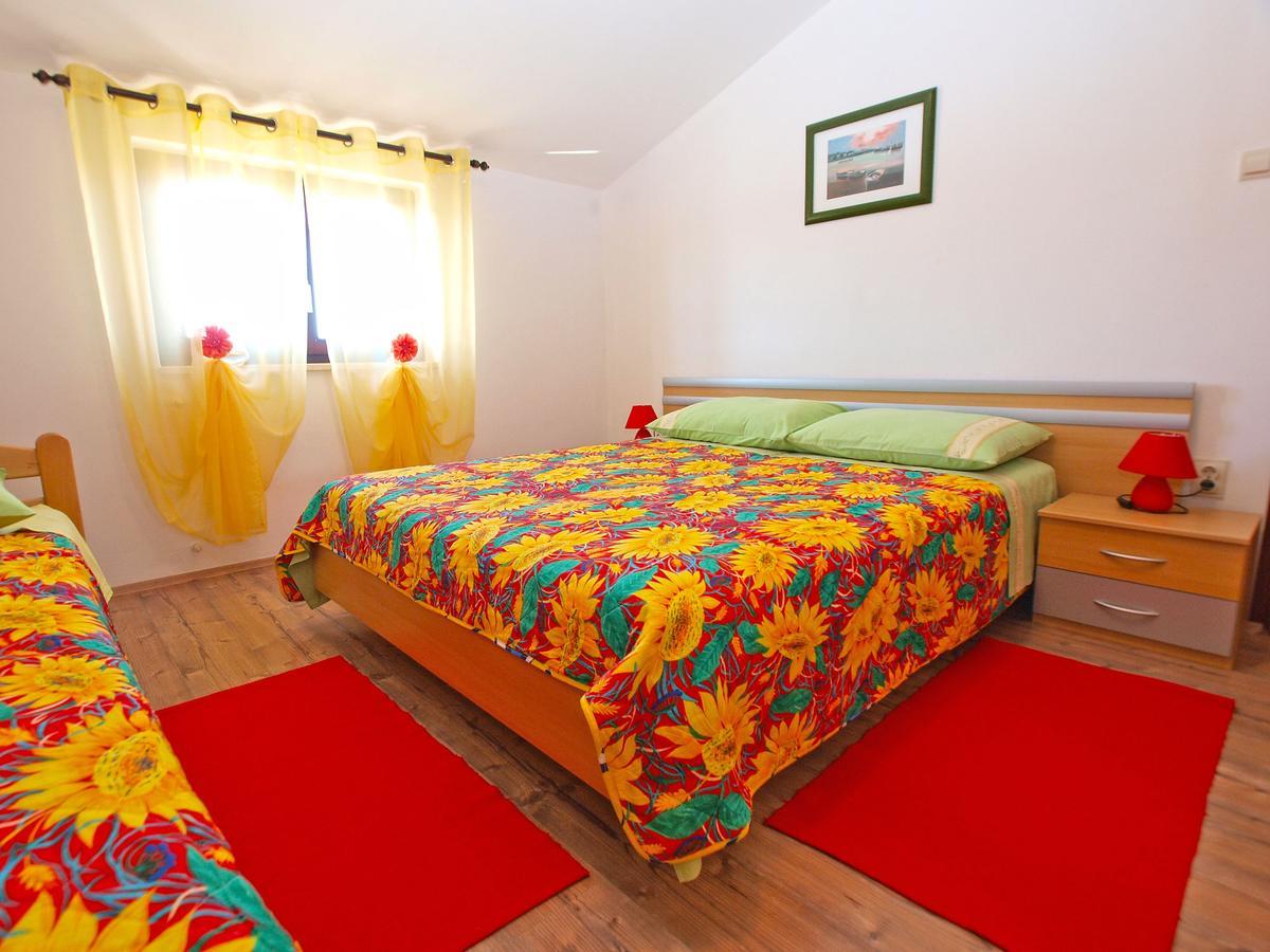 Apartments Blazenka 1270 Πούλα Εξωτερικό φωτογραφία