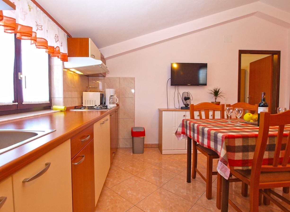 Apartments Blazenka 1270 Πούλα Εξωτερικό φωτογραφία