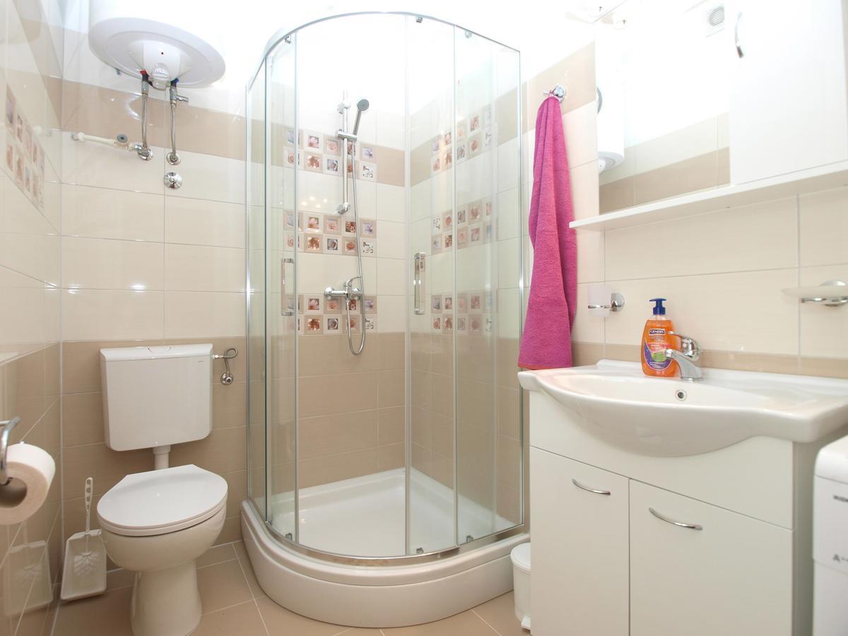 Apartments Blazenka 1270 Πούλα Εξωτερικό φωτογραφία